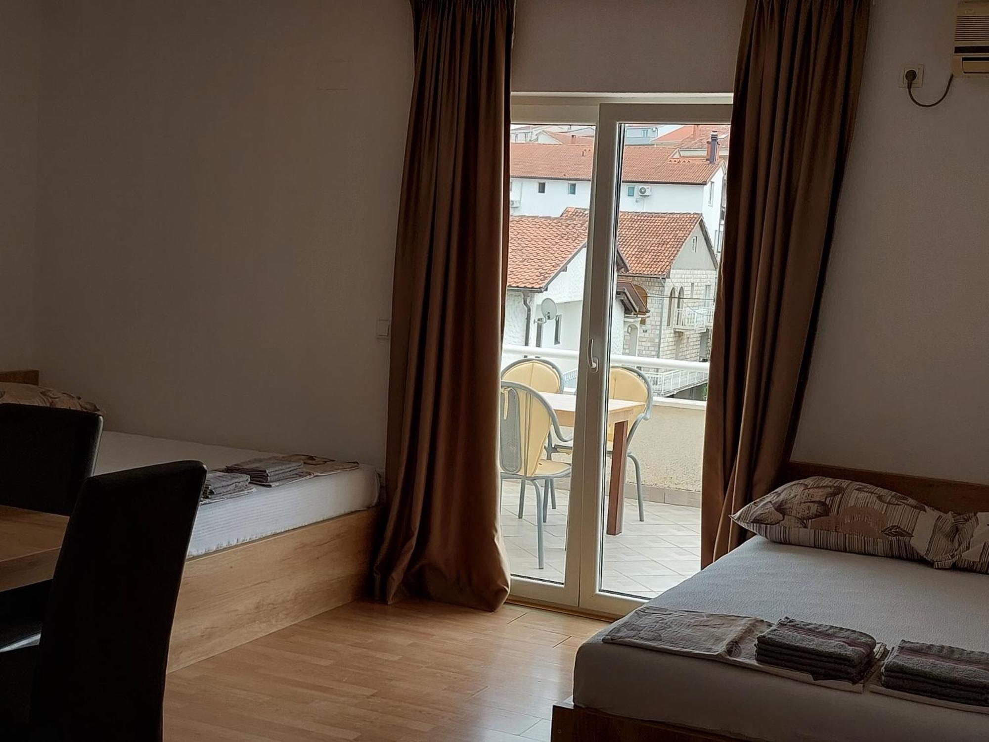 Royal Apartments Неум Экстерьер фото