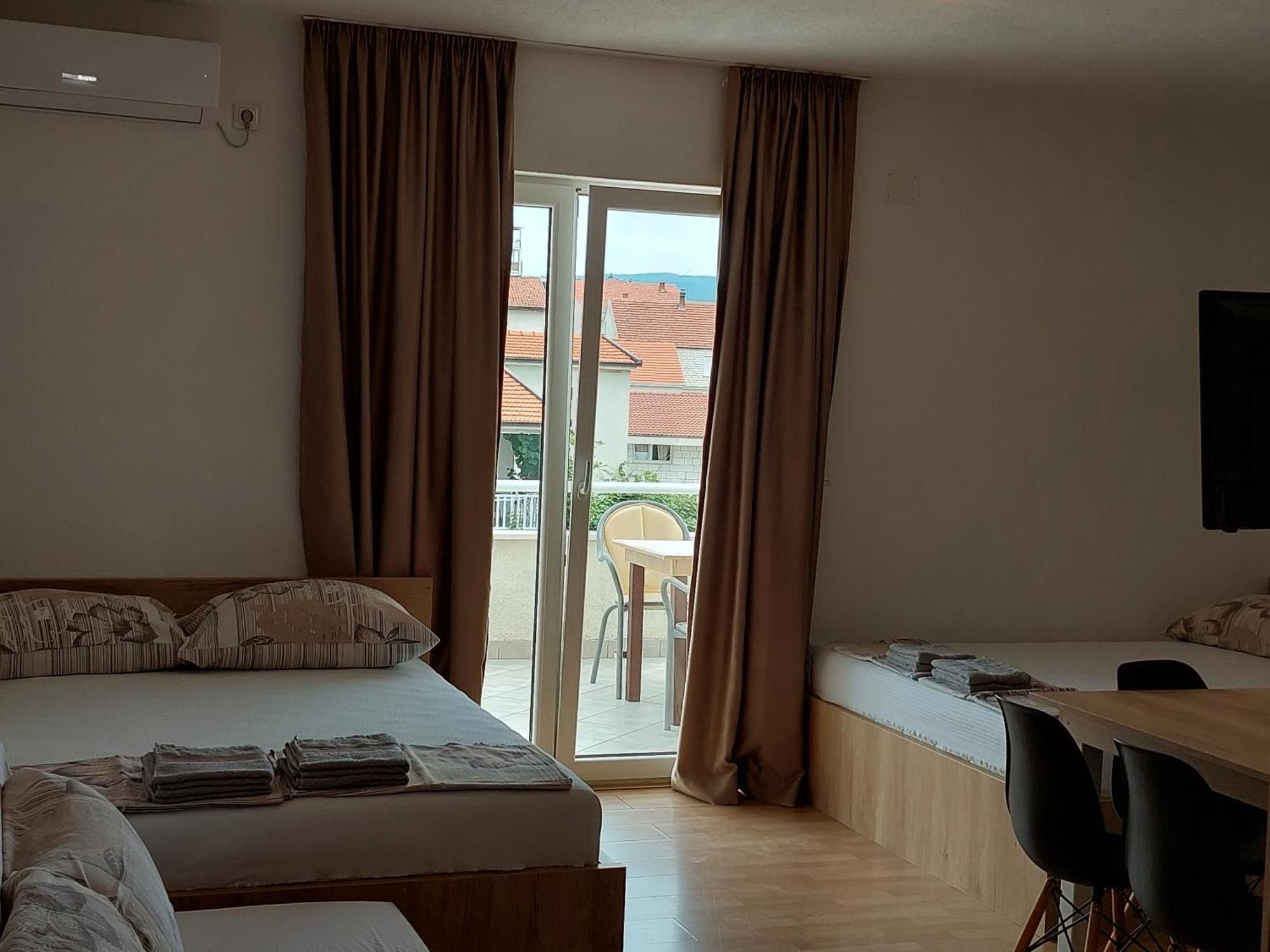 Royal Apartments Неум Экстерьер фото