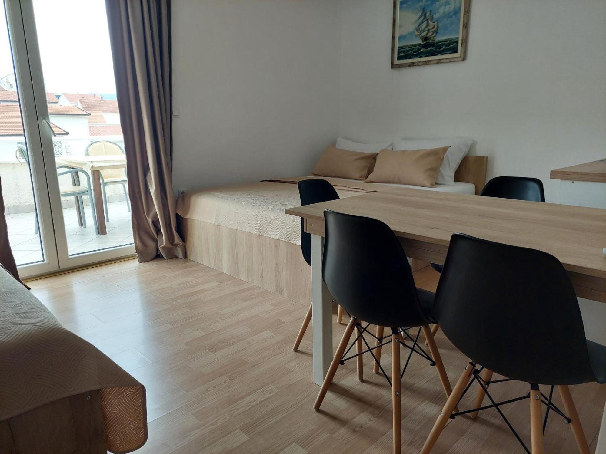 Royal Apartments Неум Экстерьер фото