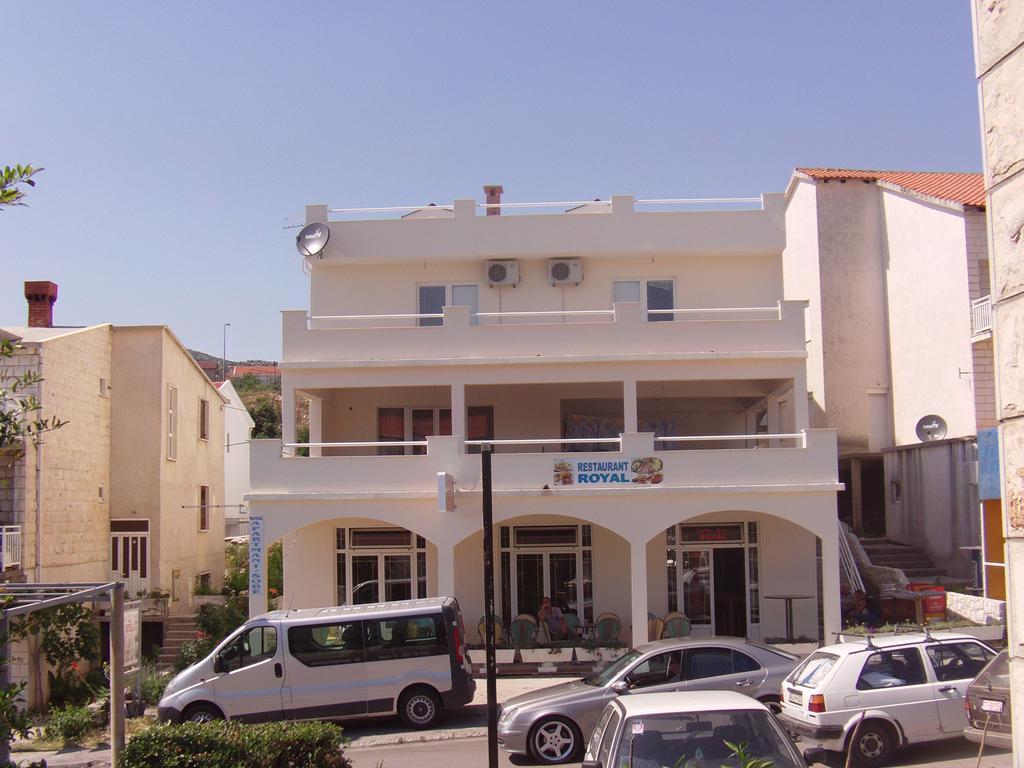 Royal Apartments Неум Экстерьер фото